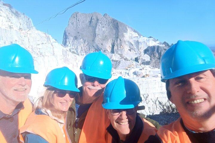 PRIVAT TUR: Rundvisning i Carrara Marble Quarries & Wine Experience i Luni