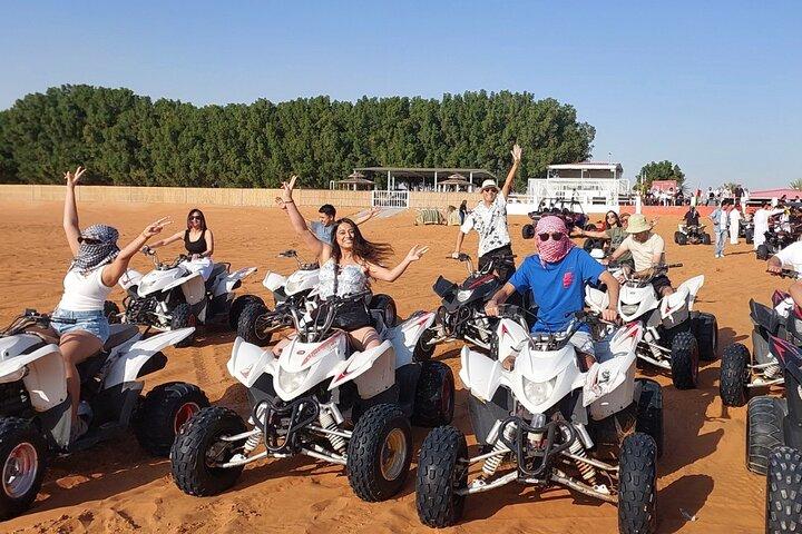 Dubai Desert Safari With Buffet Dinner Tour