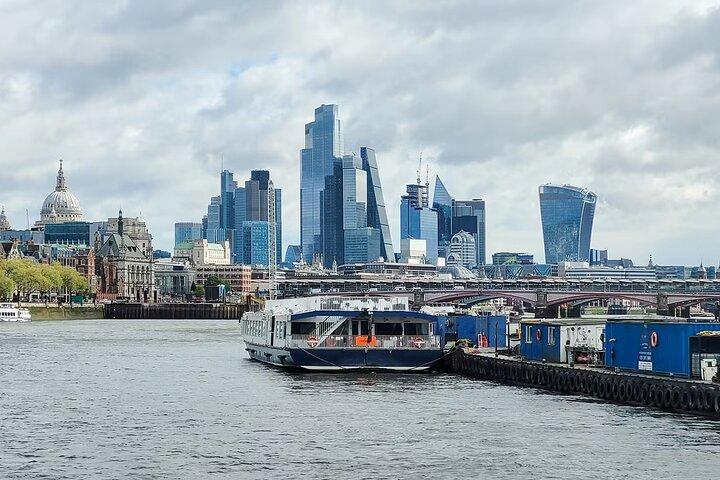 Thames Sightseeing Cruise de Westminster para Tower Bridge