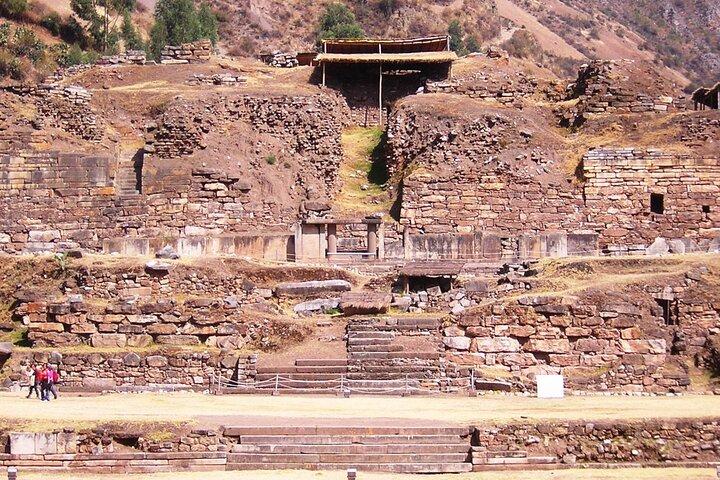 チャビンDEワンタル・ツアーでペルーの古代文明を発見