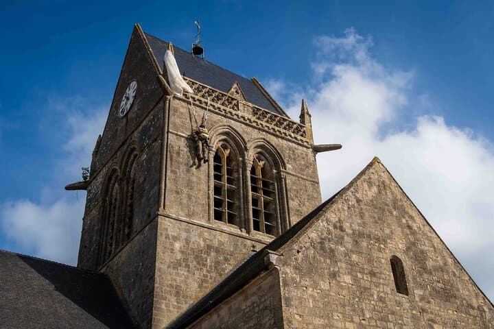 Normandy D-Day Beaches and Memorials Private Tour from Paris