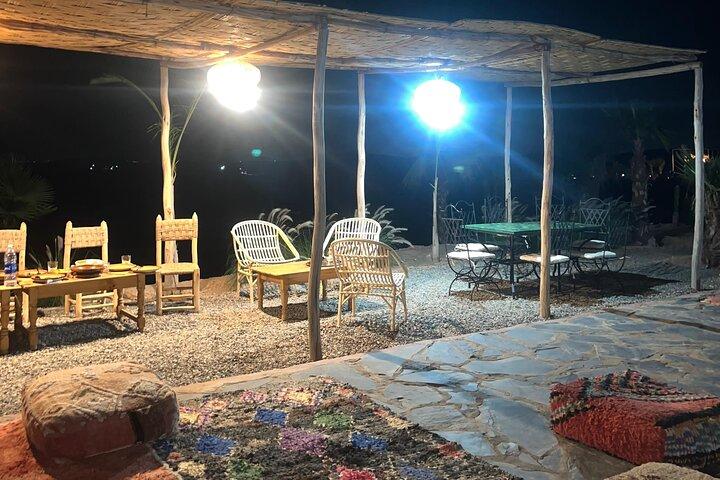 Agafay Desert Night Pass Dinner Show e Camel Ride Experience