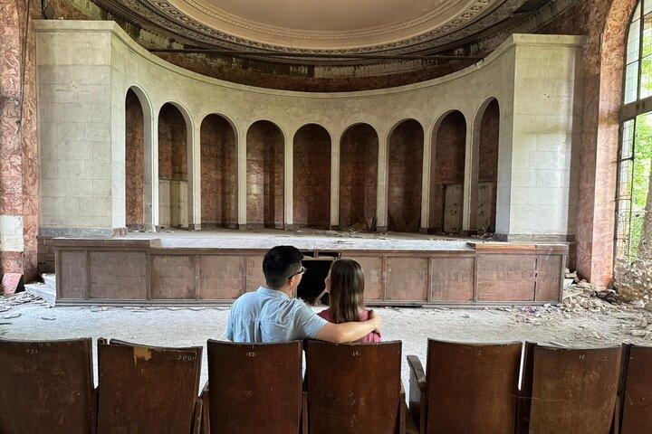 Da Kutaisi : Sanatori dell'era sovietica di Tskaltubo