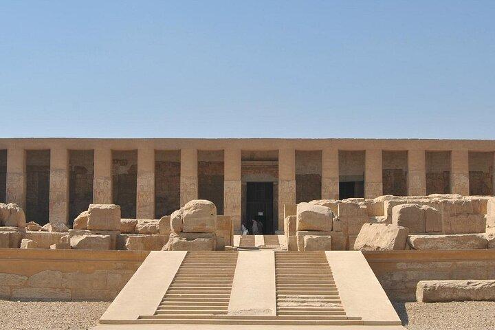 Private Tagestour von Luxor nach Dendara und Abydos Tempel