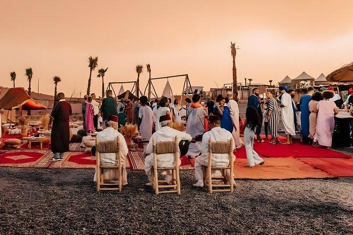 Marrakech: Agafay Desert Sunset, kamelritt och middagsshow