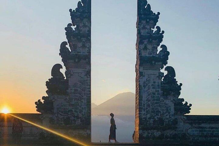 Bali Instagram : Gate of Heavan, Tirta Gangga, Swing and Waterfall