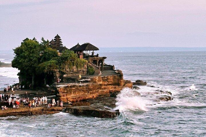 Ulundanu Bratan Temple, Risterrass och Tanah Lot Sunset Tour