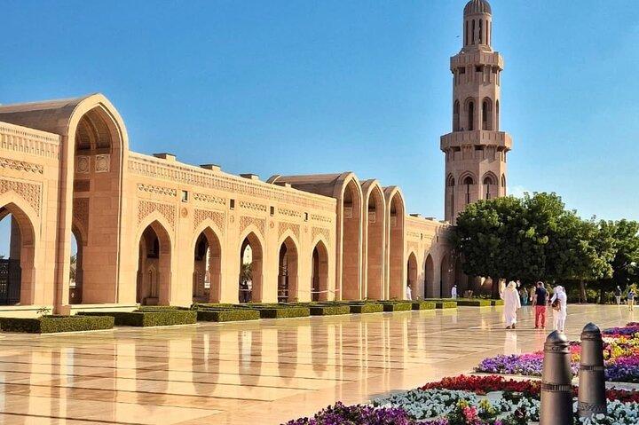 Private Muscat Tour auf Deutsch mit lokalem Guide.