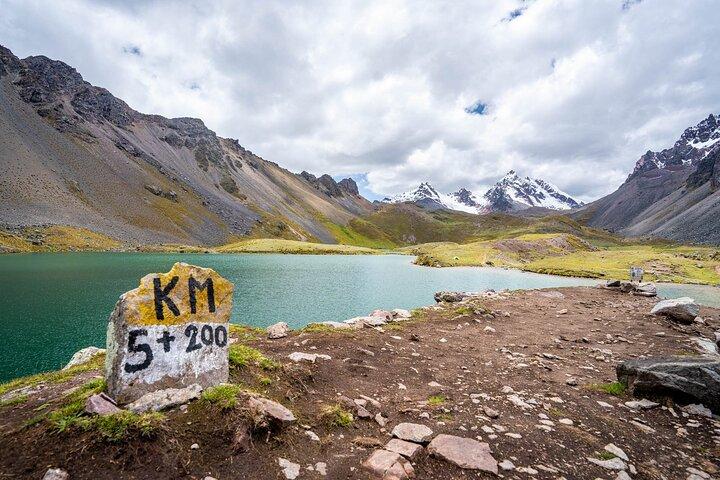 Hike to the 7 Lakes of Ausangate from Cusco