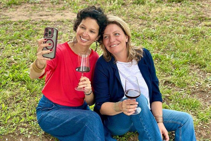 Contrate sua Guia Local de Vinhos em Bolgheri para degustações privadas