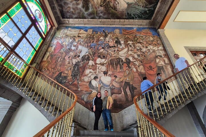 Chapultepec Castle Private Tour with Guide and Transport Option
