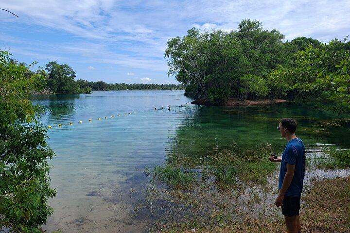 プーケットからサイクリングするタイムアンの絶景滝と湖