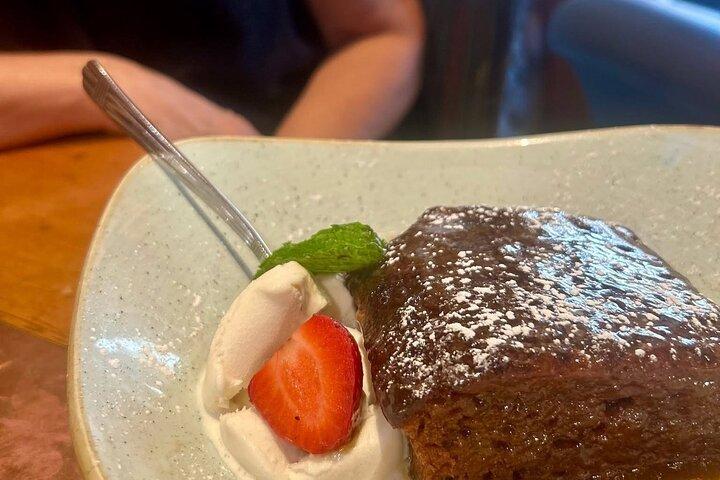 Banff's Sips & Sweets Evening Food Tour（バンフズ・サイプス＆スイーツ・イブニング・フード・ツアー）