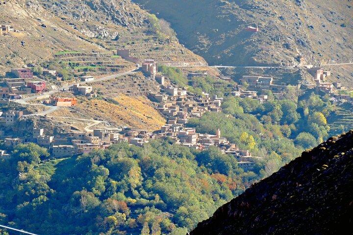 マラケシュから : アトラス山脈日帰り旅行 - 小グループ - Localpro