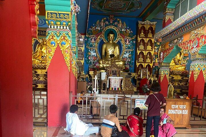 Excursión guiada de un día a Bodhgaya desde Patna con recogida