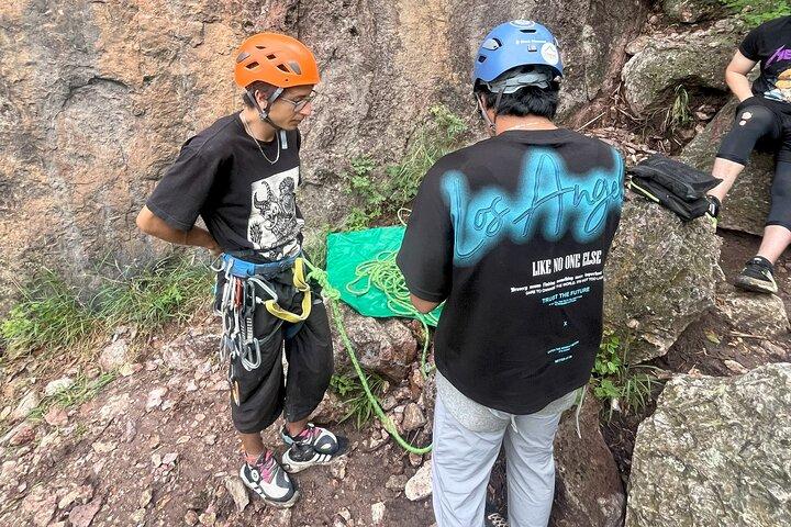 Escalada de rocha em Oaxaca com escaladores locais