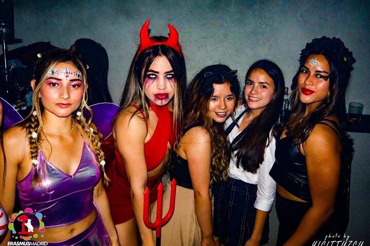 Madrid Pub Crawl : Open Bar, Shots & VIP Entry (Shoko & Fitz)