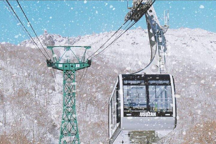 Noboribetsu Lake Toya and Lake Shikotsu Day Tour from Sapporo