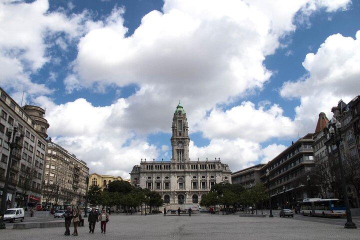 Private tour DE Lisbon to Porto with stops in cities