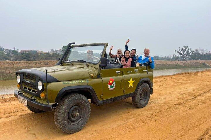 Hanoi : Excursión en jeep por el campo a la antigua aldea de Duong Lam
