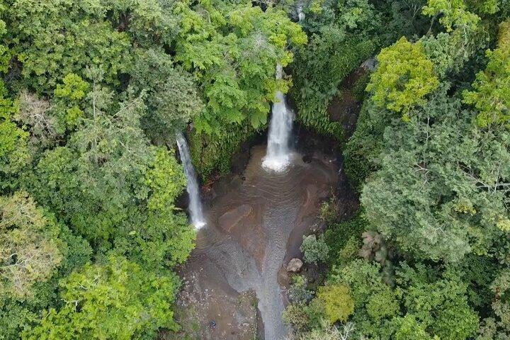 Lombok Hidden Waterfalls Walk, Reisfelder & Webereidorf