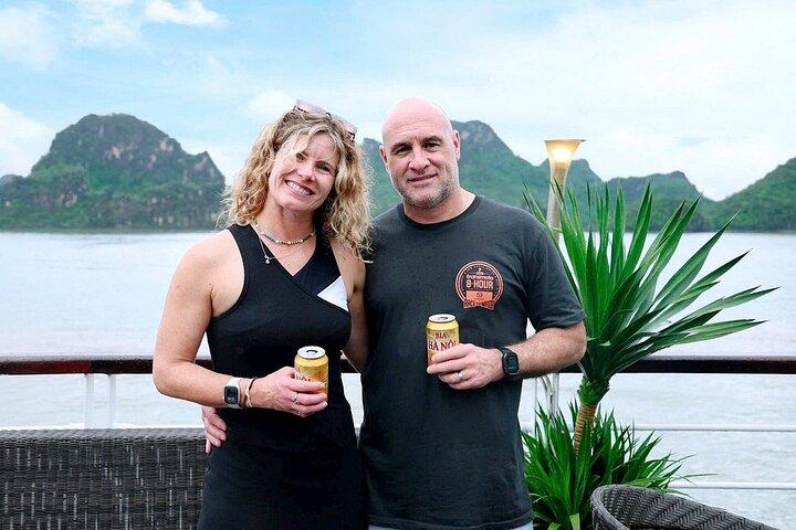 FROM HANOI：ハロン＆ランハ湾で最も豪華な日帰りクルーズ