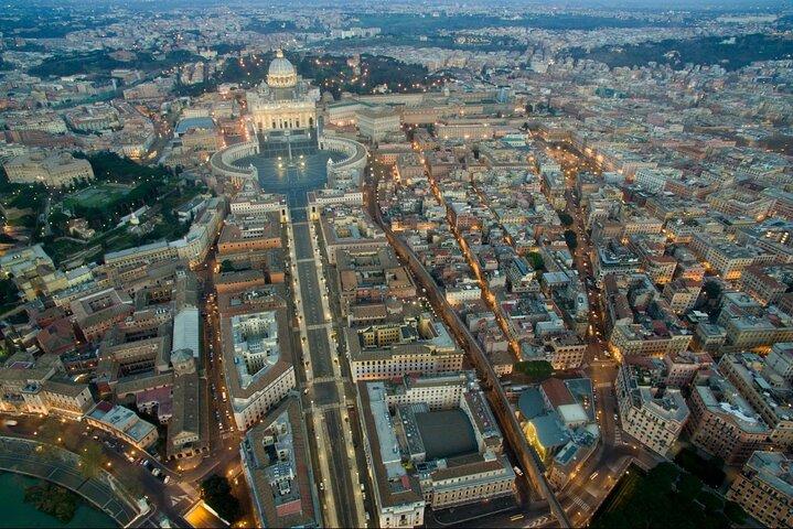 Secretos oscuros del Vaticano - Tour a pie (audio autoguiado)