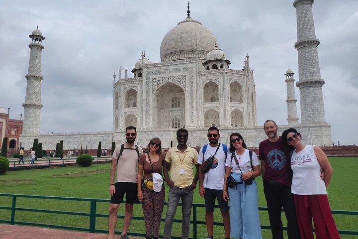 Von Delhi : Agra Taj Mahal & Agra Fort mit Baby Taj mit dem Auto