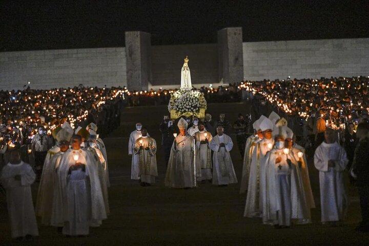 Fatima at Night: Spiritual Tour with Candle Procession