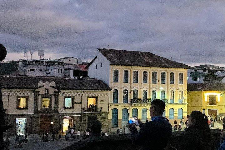 Quito Old Town tip based walking tour small groups Cacao Taste