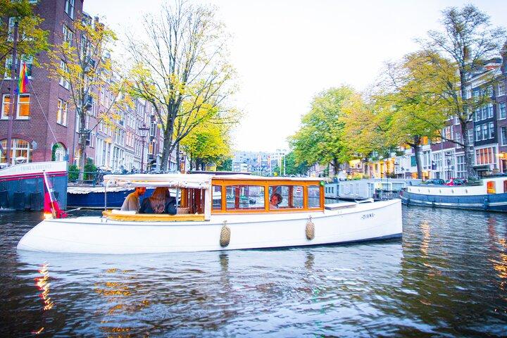 Crociera privata su misura sul canale Amsterdam Hidden Gems