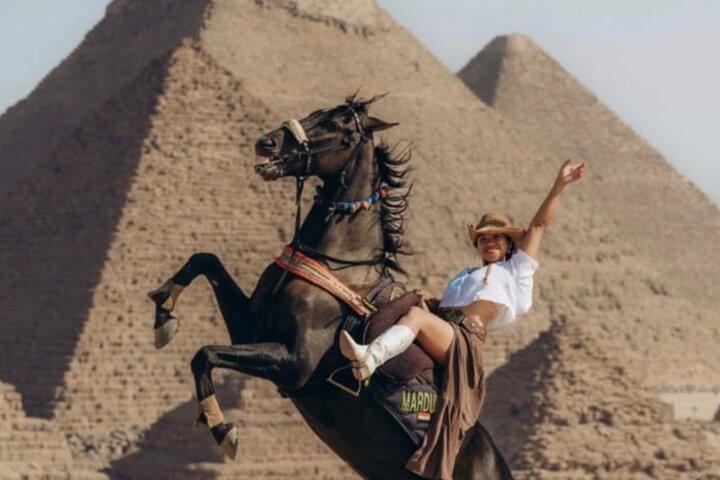 Halvdagstur i pyramiderne med hestehoppebillede & 9 - Pyramider