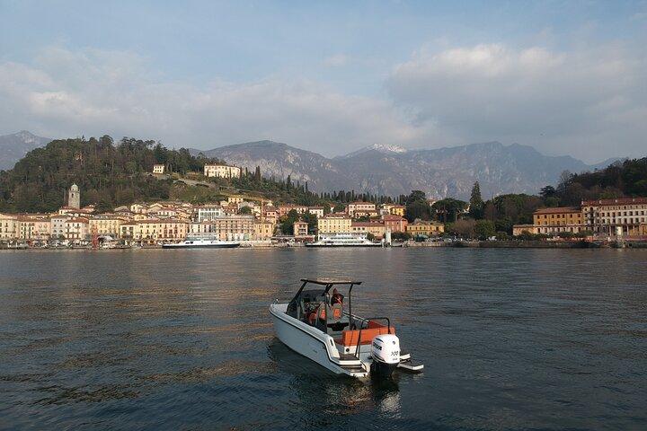 Vier uur durende boottocht vanuit Como met aanlegplaatsen in Bellagio en Varenna.