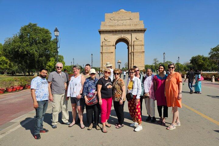 Journée complète Private Guided Delhi City tour en voiture avec guide