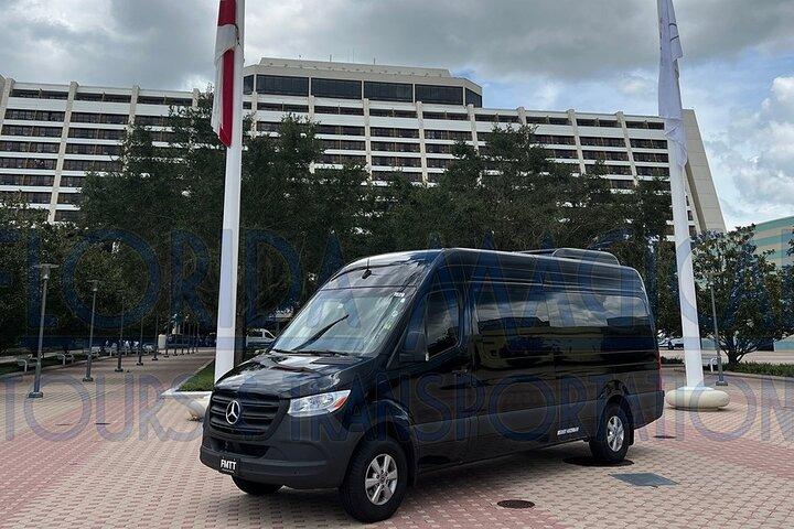 Envejs privat transport fra Orlando Lufthavn MCO. Op til 9 passagerer.