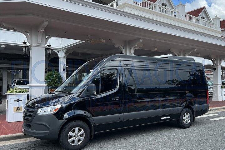 Envejs privat transport fra Orlando Lufthavn MCO. Op til 9 passagerer.