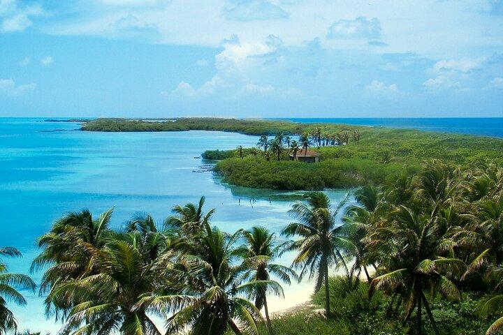 Contoy Island & Mujeres Insel, Schnorcheln & Mittagessen am Strand.
