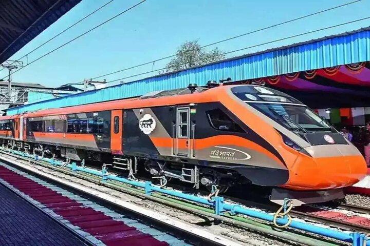 デリー発:スーパーファスト列車ガティマンによるアグラ終日ツアー