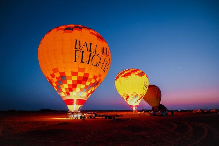 Sunrise Dubai hot air balloon ride med hotel transfer