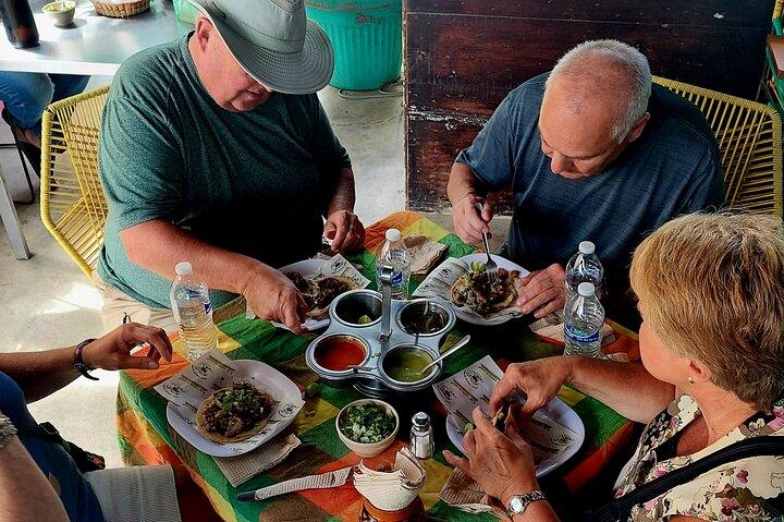 Saborea Tacos & Comida callejera como un local : Tour gastronómico Cabo San Lucas