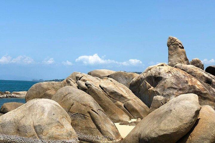 サムイ島ハイライトプライベートツアークルーズからローカルディスカバリー