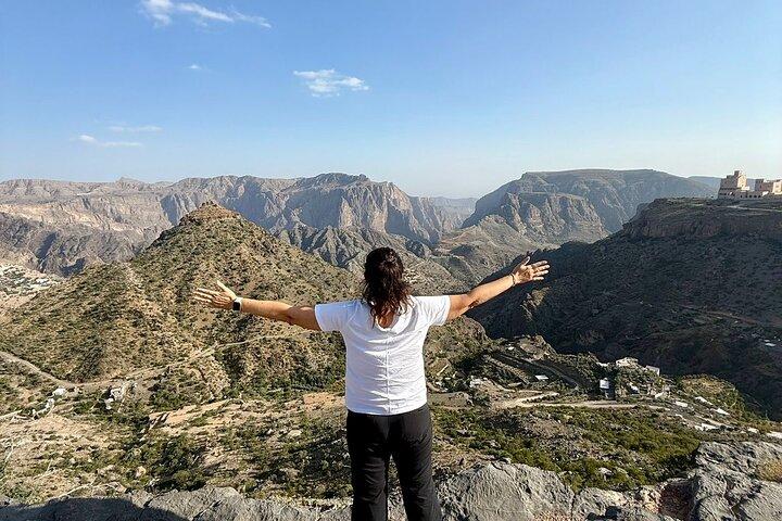 Nizwa Heritage och Jebel Akhdar äventyr privat heldagstur