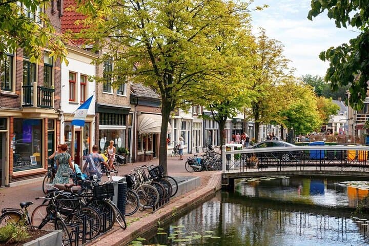 Private Day Trip to Utrecht, Oudewater and Gouda from Amsterdam