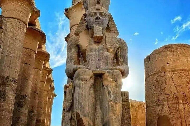 Private Half-Day Tour of Karnak and Luxor Temple with Pickup