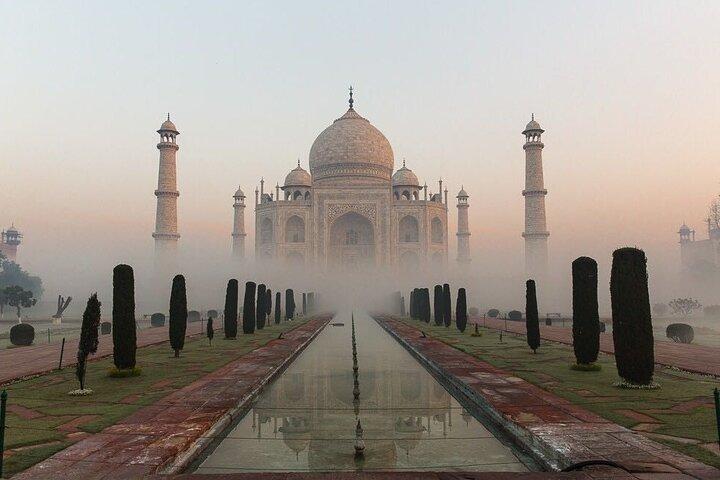 Sunrise Taj Mahal to Agra Fort Tour De Delhi Tour Privado
