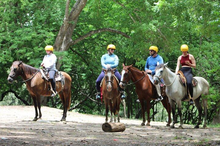 コスタリカATV&乗馬アドベンチャー