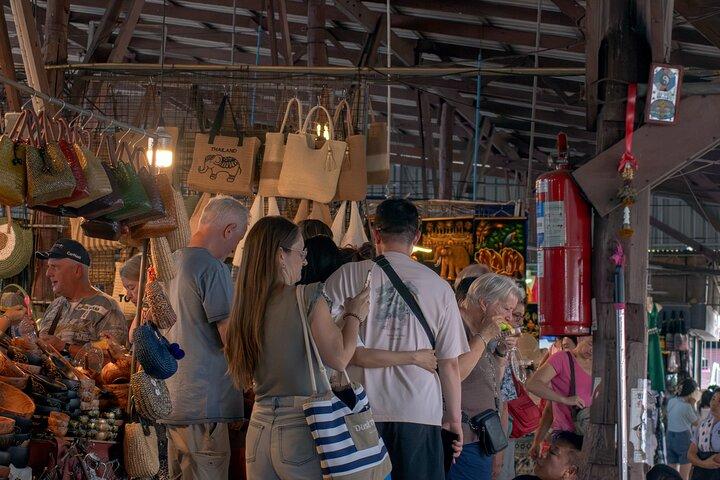 Mercado flotante único de Damnoen Saduak y Palacio Real desde Hua Hin