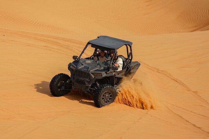 Dubai: Red Dunes Safari med Dune Buggy, Sandboard & Camel