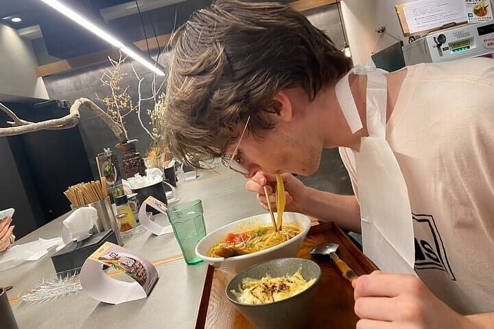 Shibuya Ramen Tasting Experience with Local Guide