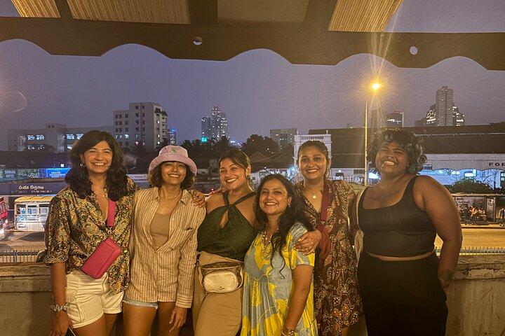 Dodgy Bar Tour em Colombo